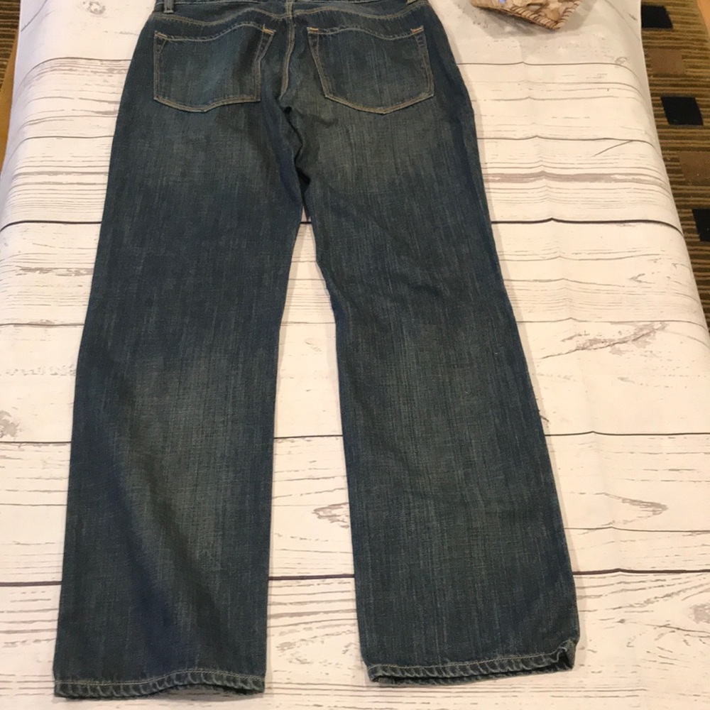 Gap men’s easy authentic jeans. - Picture 3 of 5